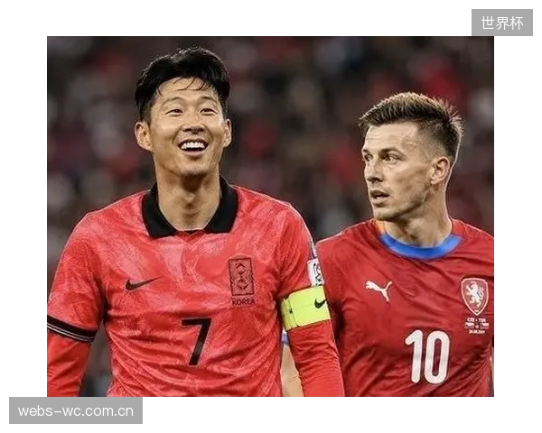 孙兴慜对美洲赛场环境的适应程度,将成为韩国队挑战东道主墨西哥时的变数。 孙兴慜对美洲赛场环境的适应程度,将成为韩国队挑战东道主墨西哥时的变数。